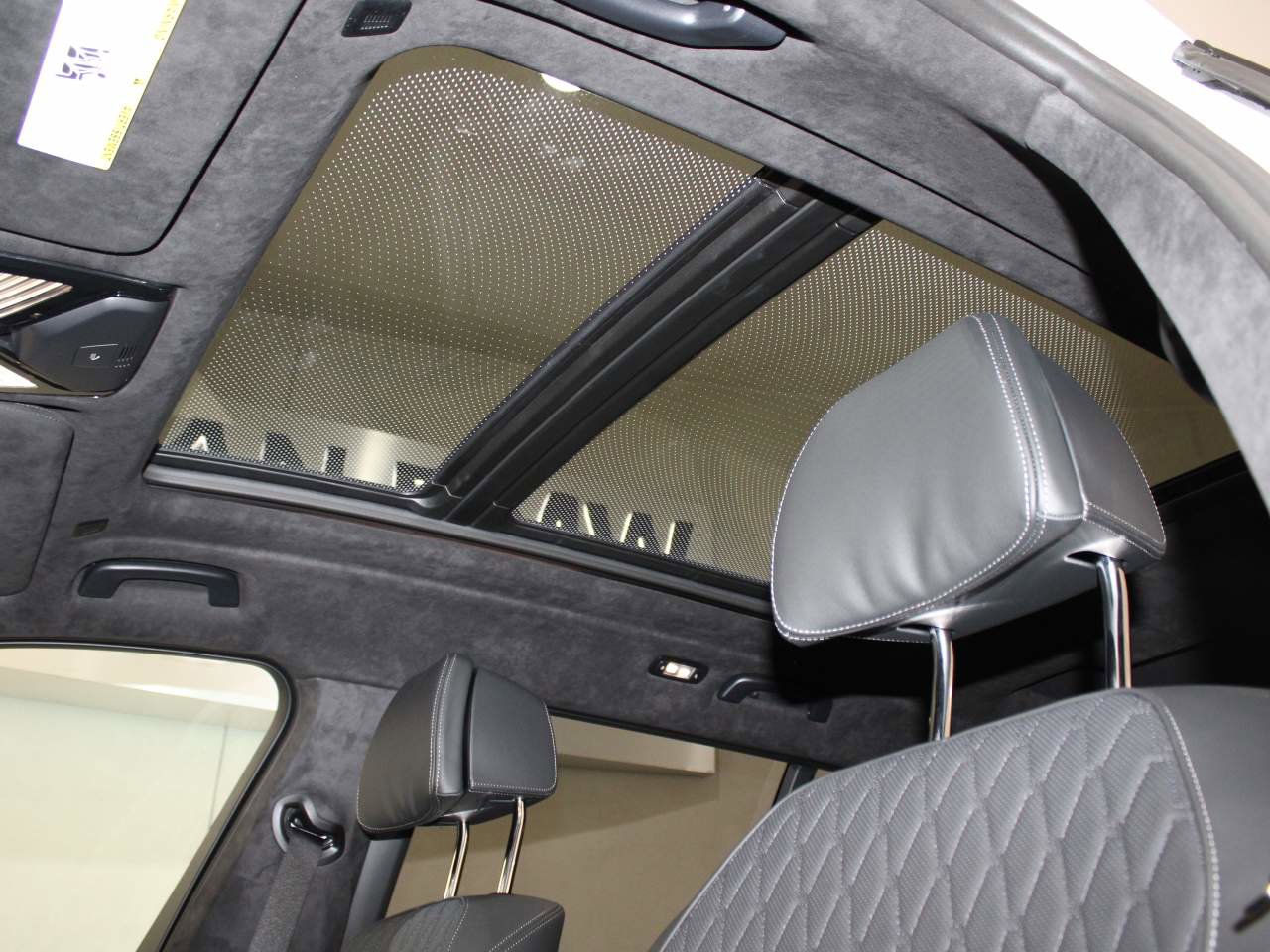 New 2026 BMW X7 M60i image 15