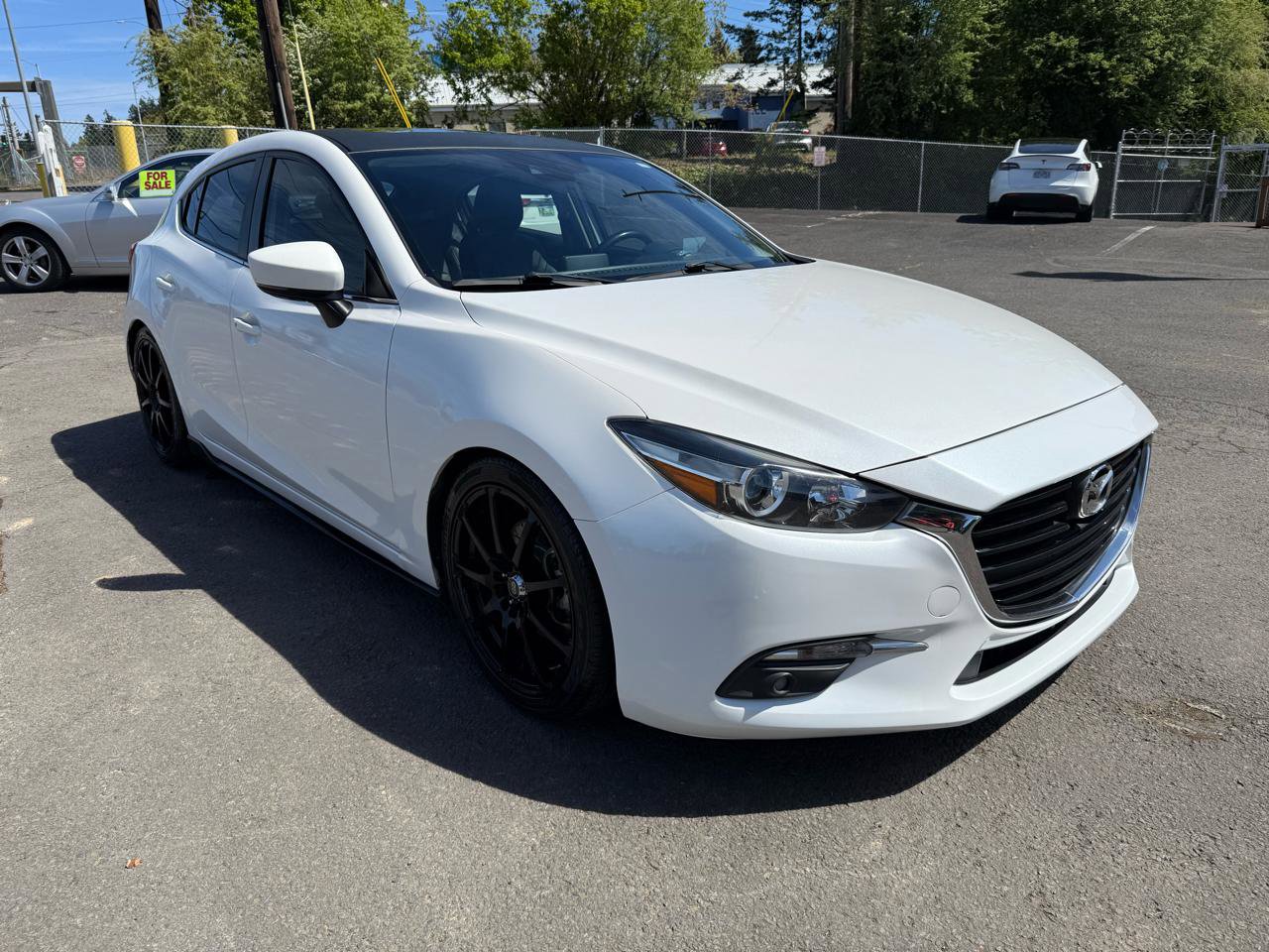 Used 2017 MAZDA MAZDA3 Grand Touring FWD image 8