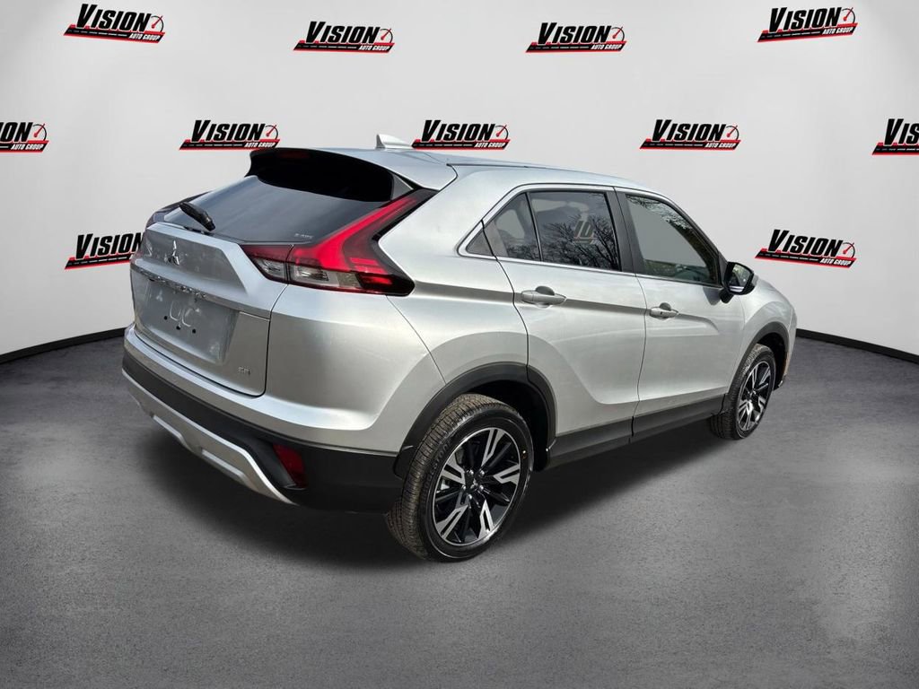 Used 2024 Mitsubishi Eclipse Cross SE AWD/4WD image 5