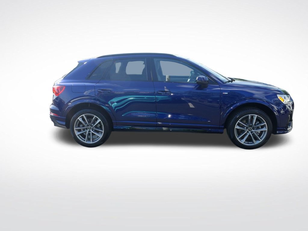 Certified 2023 Audi Q3 2.0T Premium Plus w/ Premium Plus Package AWD/4WD image 9