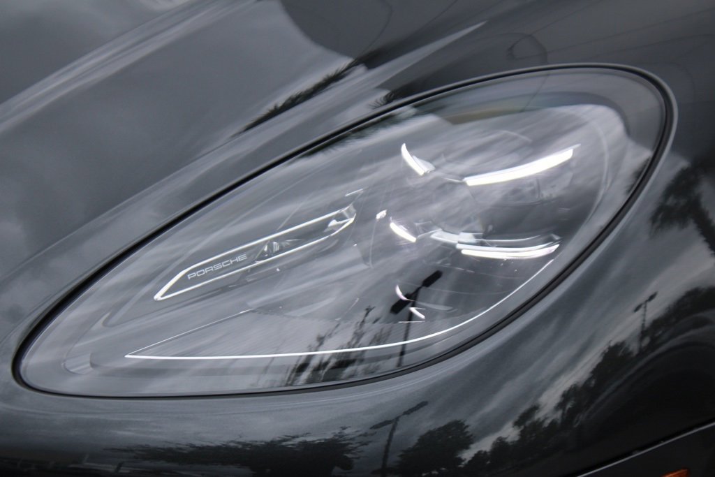 Used 2025 Porsche Macan image 11