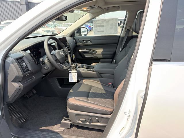 New 2026 Nissan Pathfinder Platinum AWD/4WD image 15