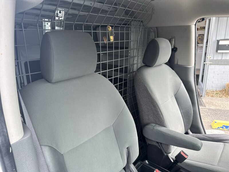 Used 2014 Nissan NV200 FWD image 29