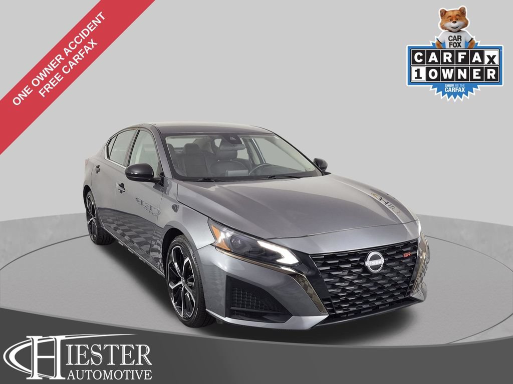Used 2025 Nissan Altima 2.5 SR FWD image 1