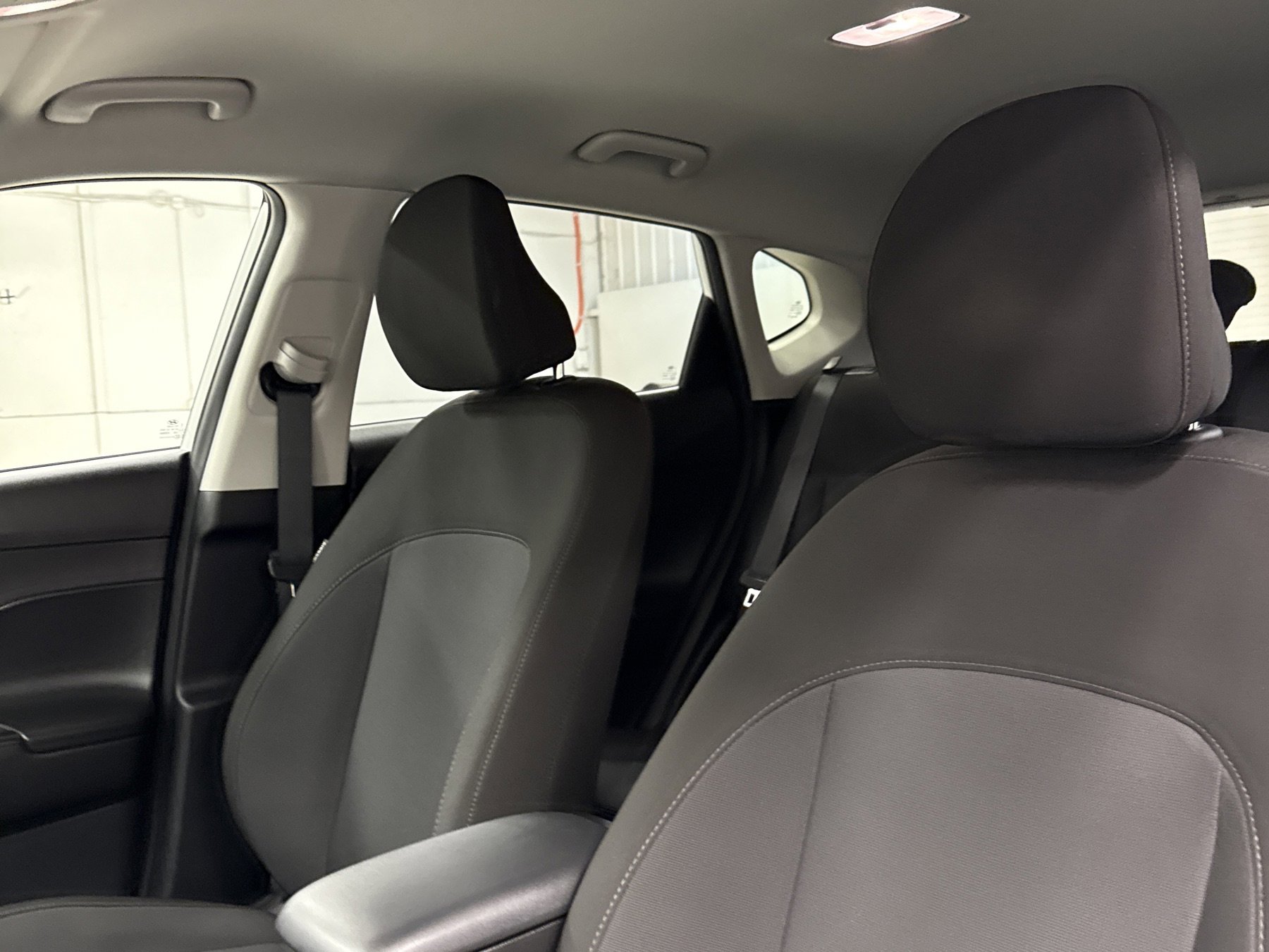 Used 2025 Hyundai Kona SEL image 5