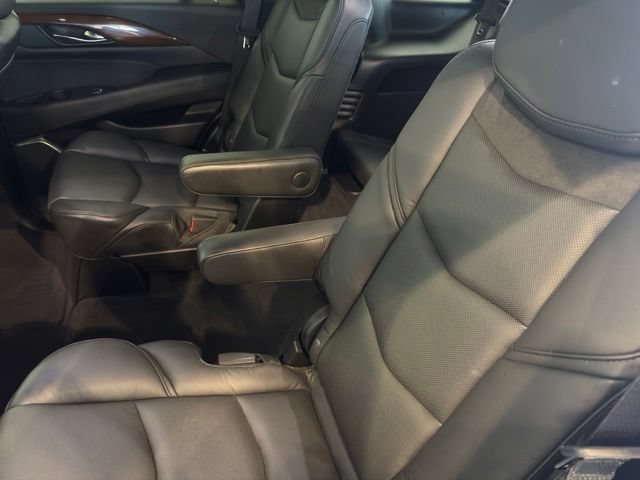 Used 2020 Cadillac Escalade Premium Luxury AWD/4WD image 10