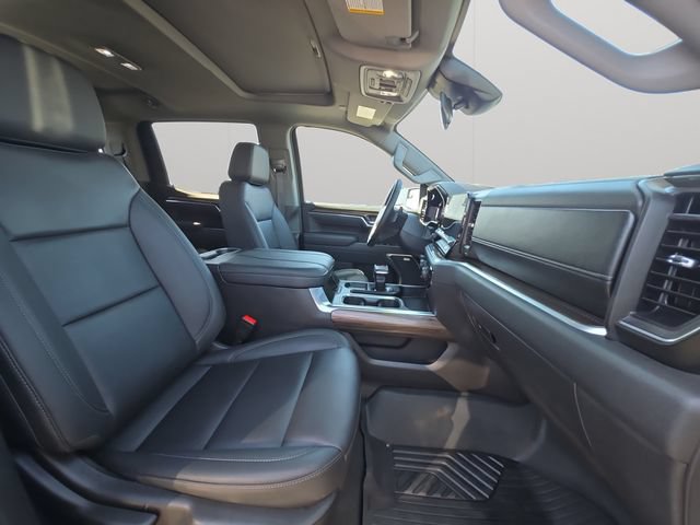Used 2025 Chevrolet Silverado 1500 LT Trail Boss w/ Convenience Package II AWD/4WD image 14