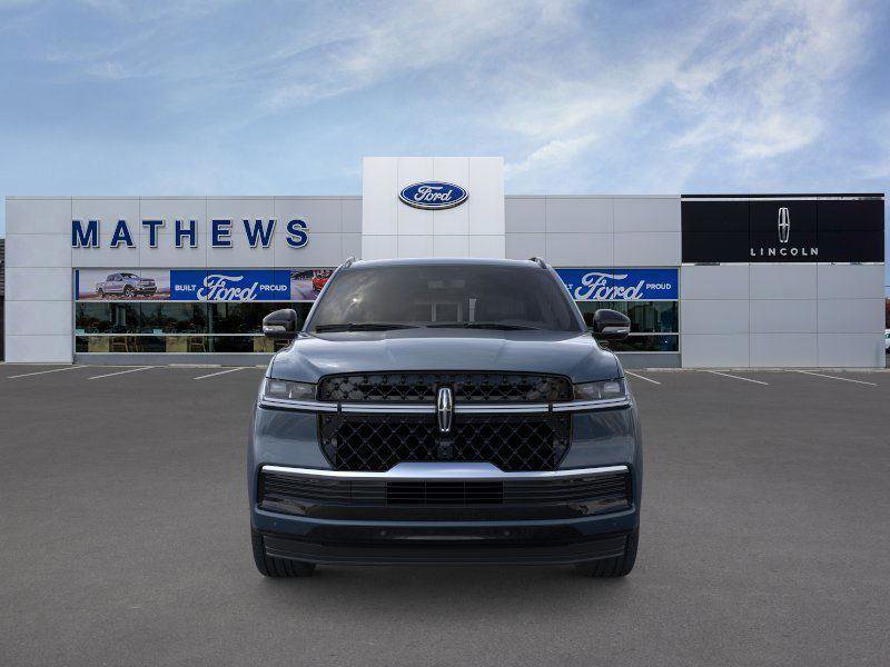 New 2025 Lincoln Navigator Reserve w/ Jet Appearance Package image 6