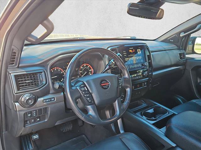 Used 2022 Nissan Titan PRO-4X w/ Pro-4x Convenience Package AWD/4WD image 10