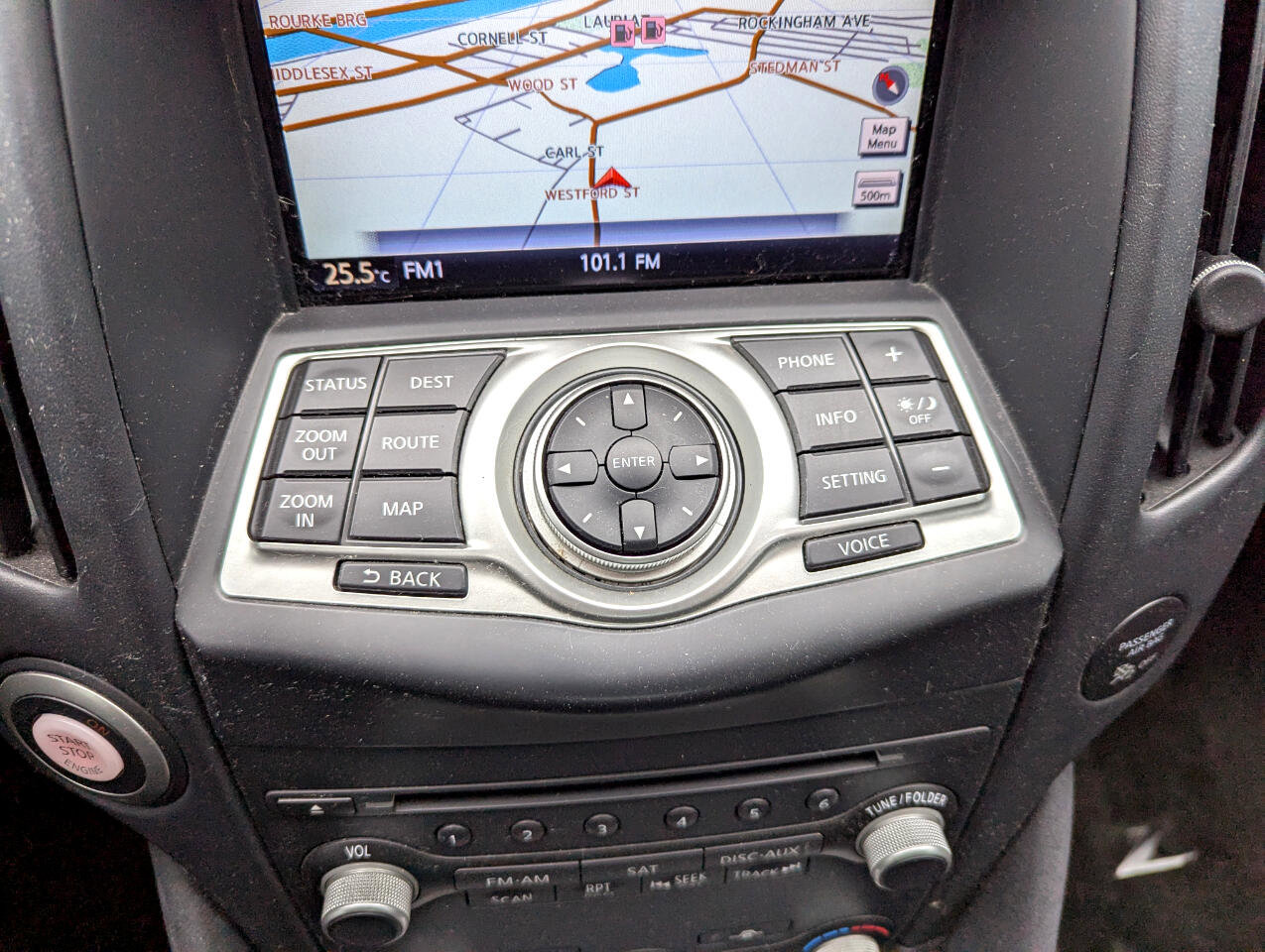 Used 2010 Nissan 370Z Touring w/ Sport Pkg image 22