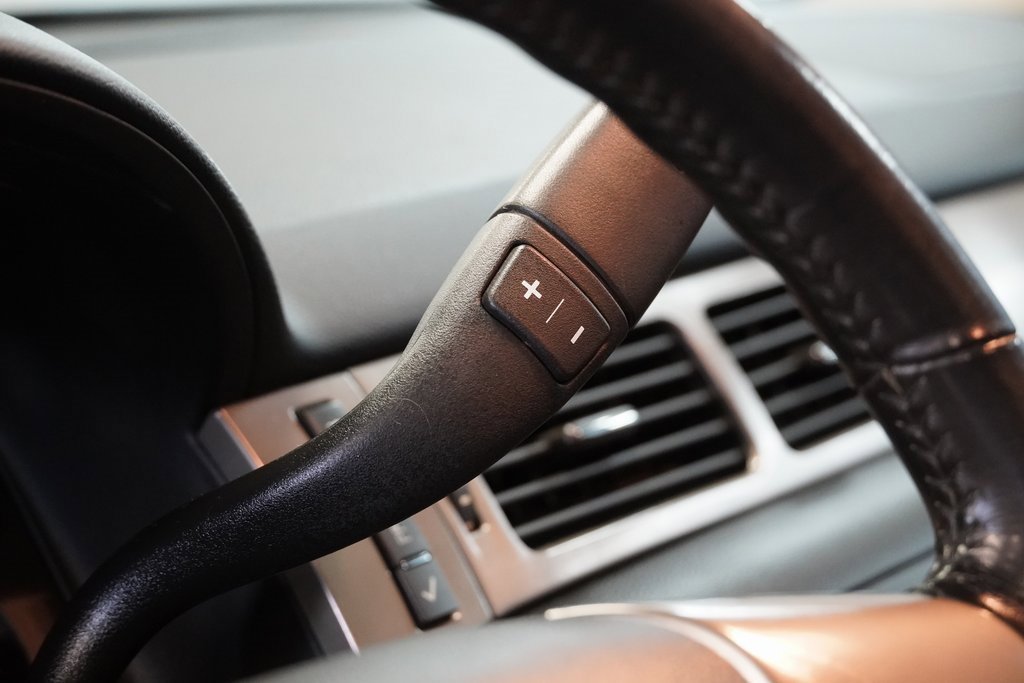 Used 2013 Chevrolet Avalanche LT w/ Suspension Package, Off-Road image 21