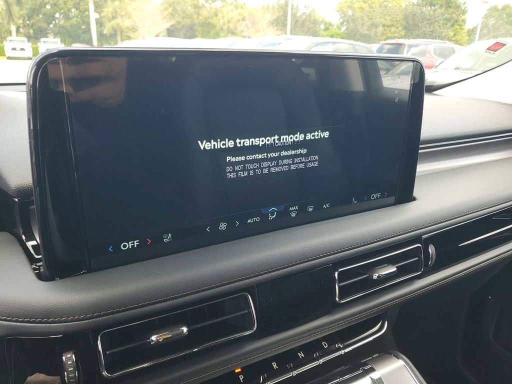 New 2026 Lincoln Aviator 2WD w/ Jet Appearance Package image 28