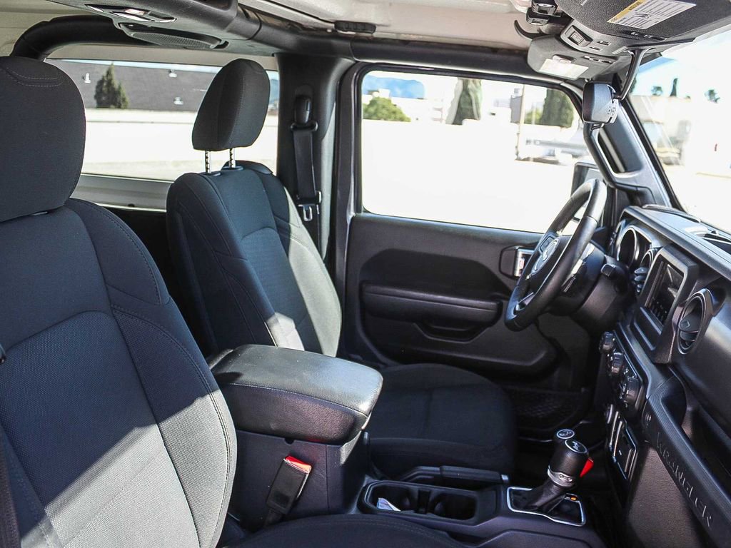 Used 2022 Jeep Wrangler Sport AWD/4WD image 15