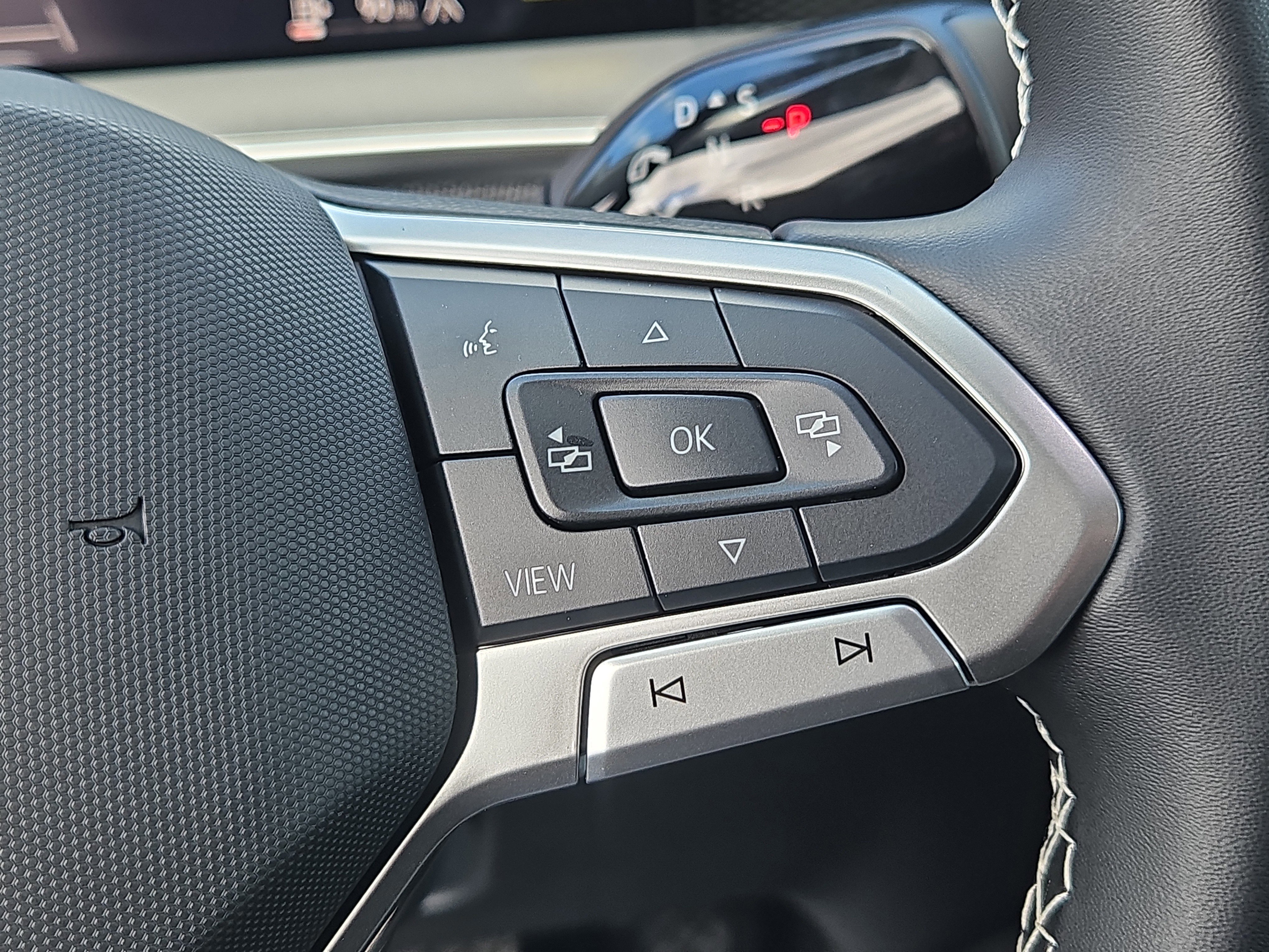 New 2025 Volkswagen Tiguan S image 13