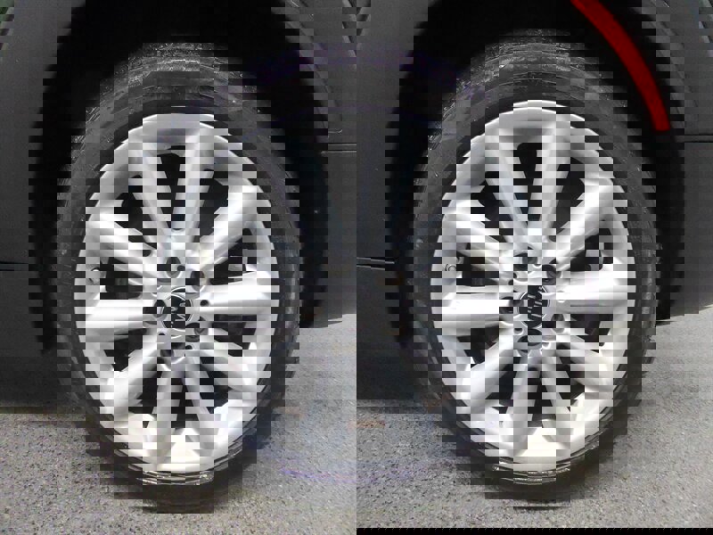 Used 2019 MINI Cooper Clubman ALL4 w/ Premium Package image 34