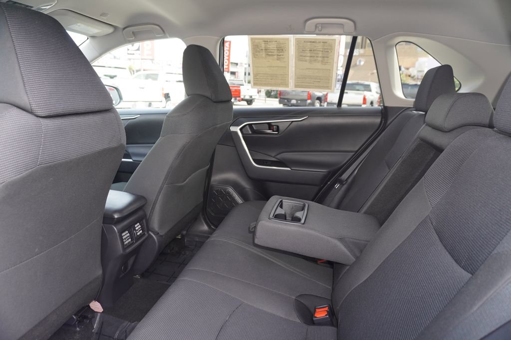 Certified 2025 Toyota RAV4 LE image 9