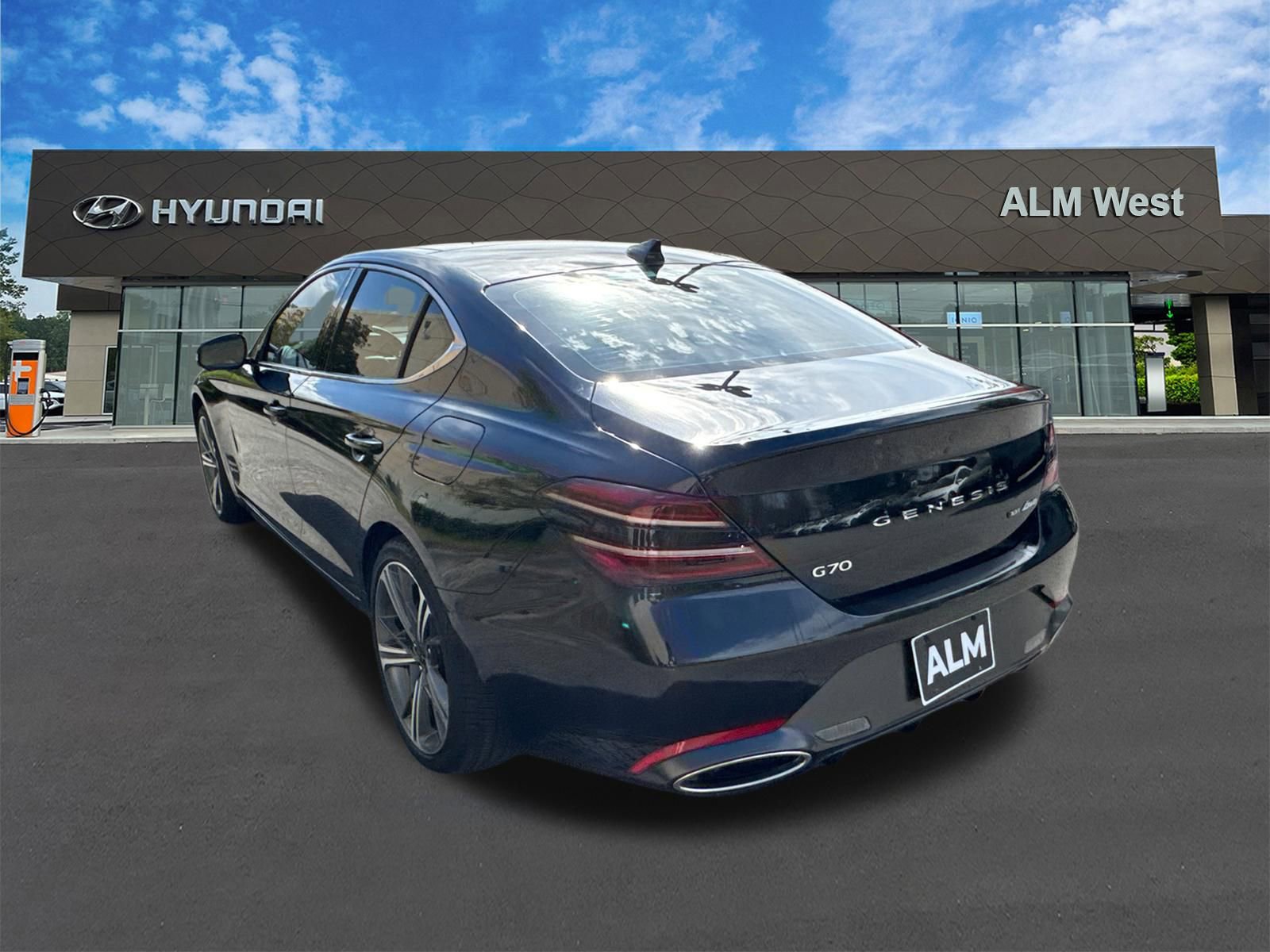 Used 2025 Genesis G70 3.3T Advanced w/ Sport Prestige Package AWD/4WD image 7