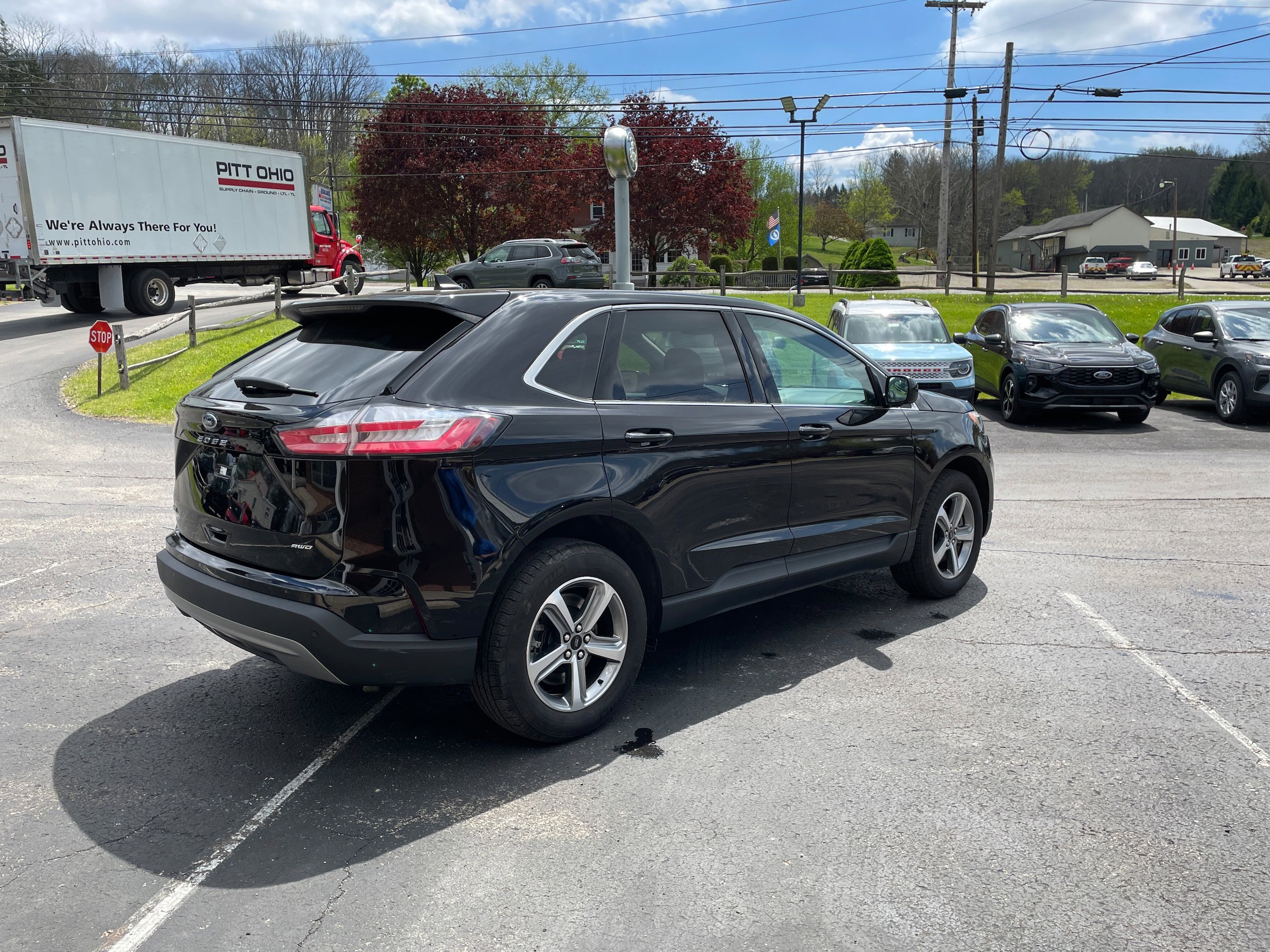 Used 2024 Ford Edge SEL w/ Convenience Package AWD/4WD image 5