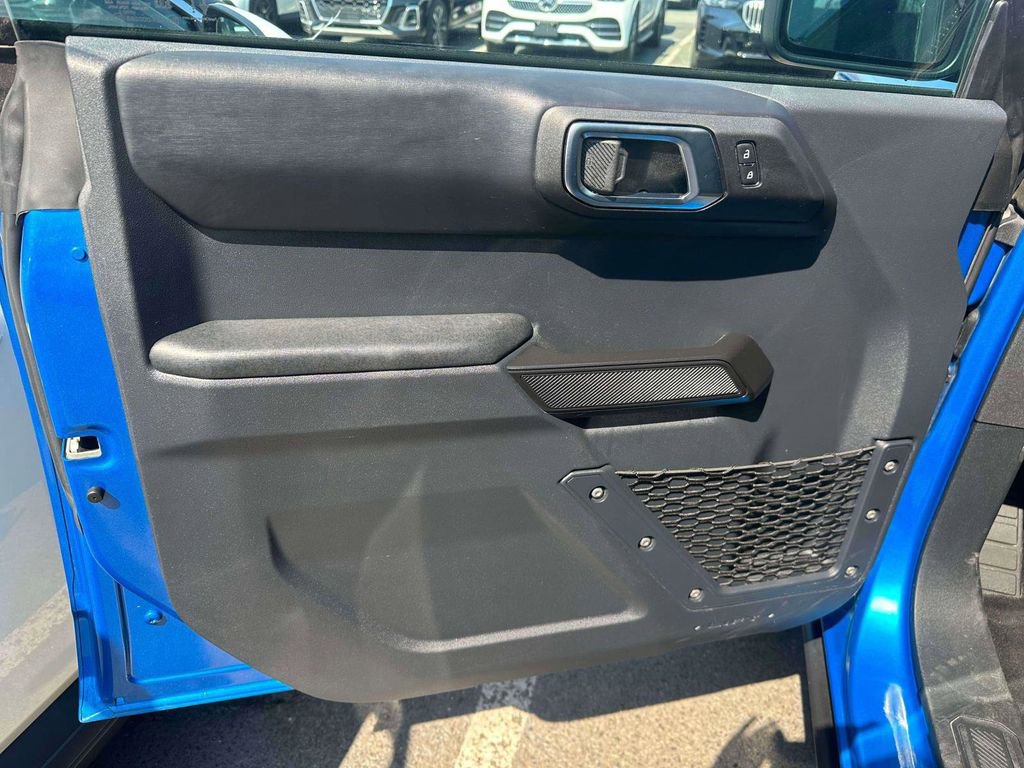 Used 2025 Ford Bronco Badlands AWD/4WD image 16