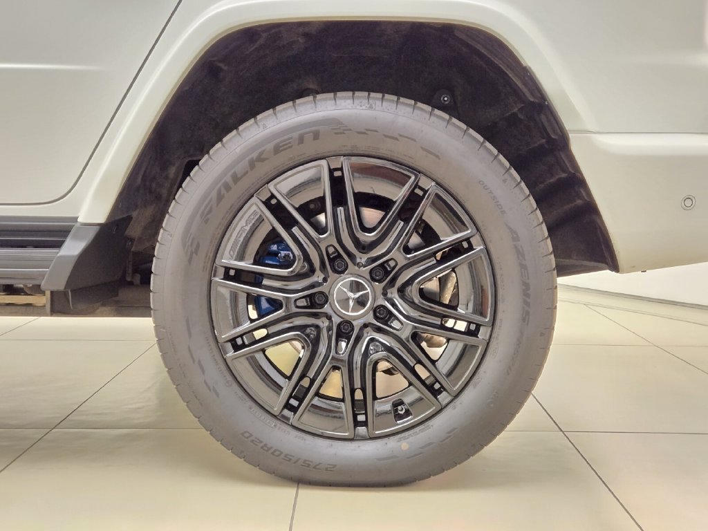 Used 2025 Mercedes-Benz G 580 w/ EQ Technology image 14