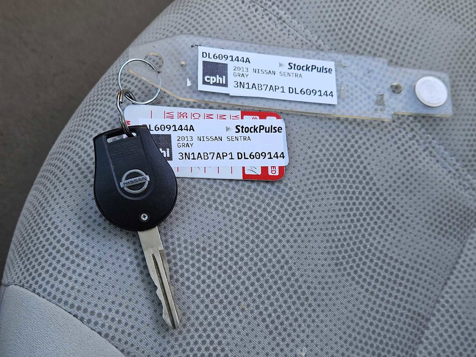 Used 2013 Nissan Sentra SV image 30