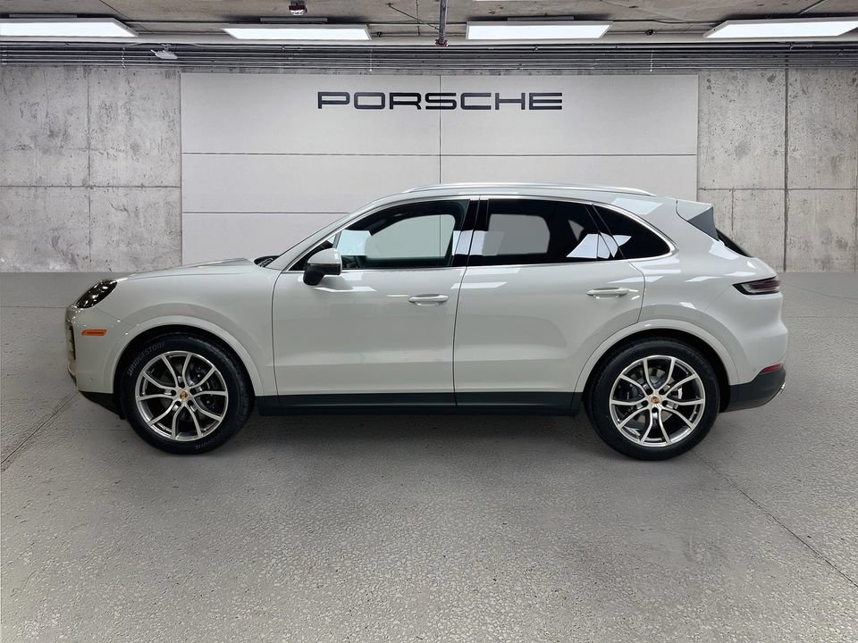 New 2026 Porsche Cayenne AWD/4WD image 2