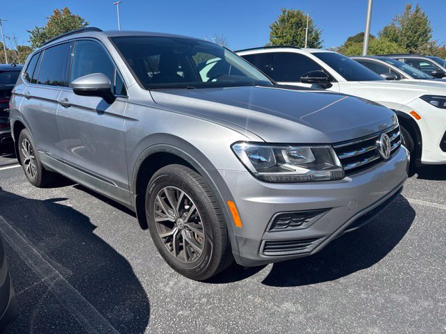 Used 2020 Volkswagen Tiguan SE FWD image 6