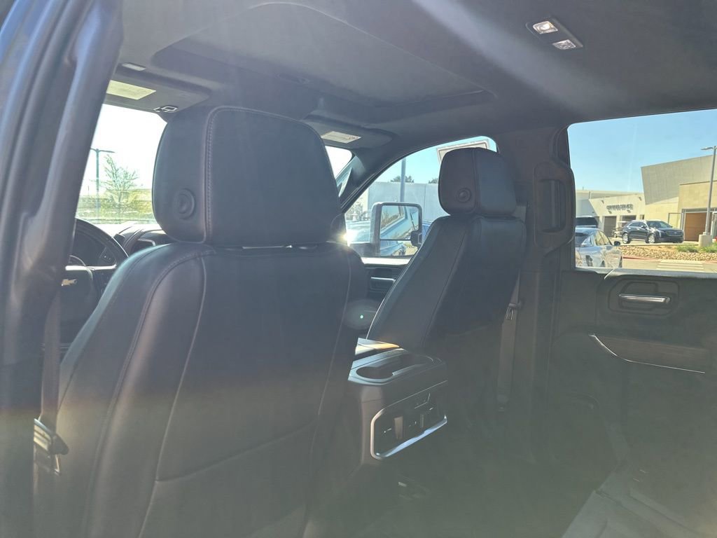 Used 2021 Chevrolet Silverado 3500 High Country image 18