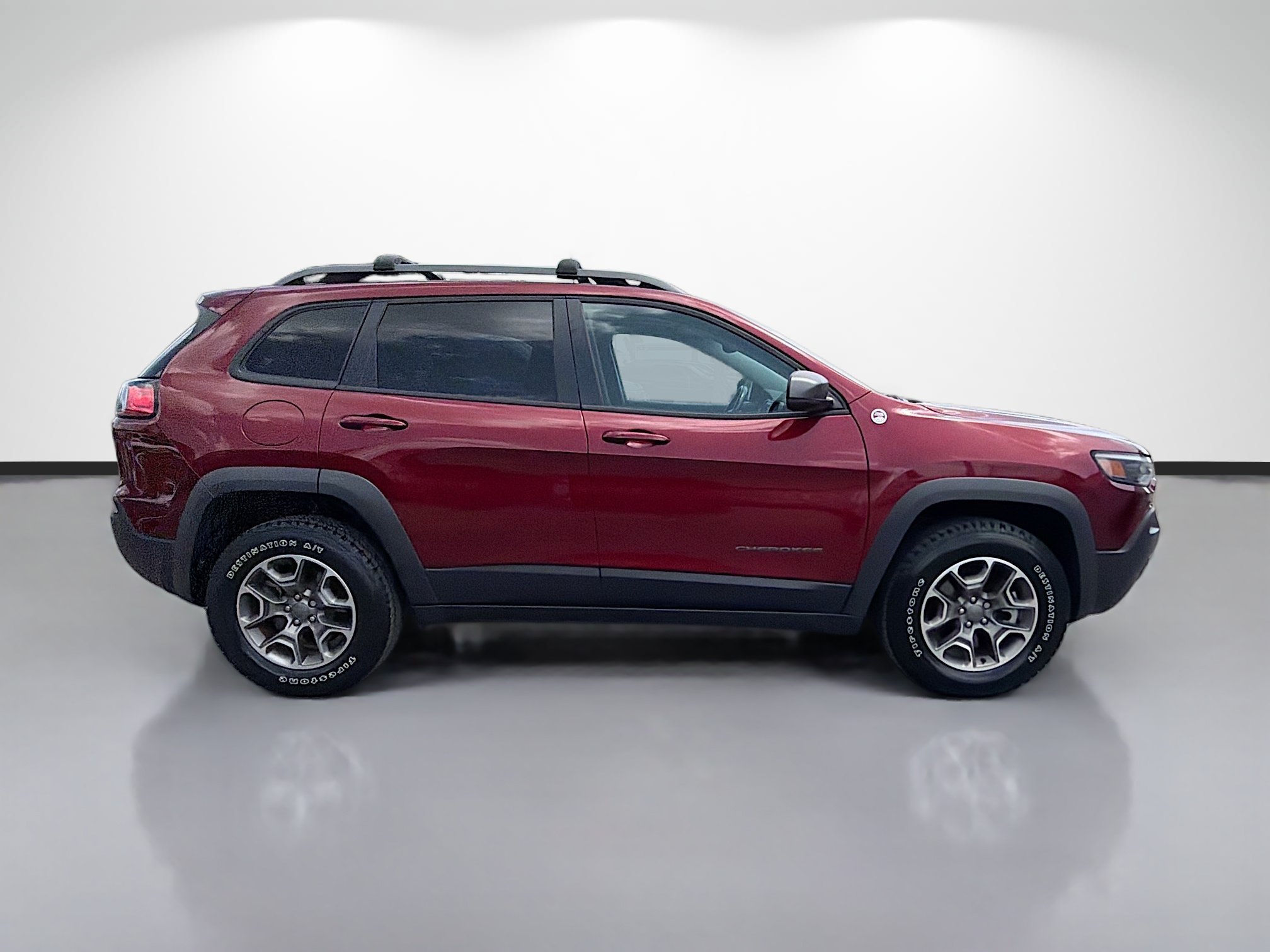 Used 2021 Jeep Cherokee Trailhawk w/ Sun, Sound & Nav Group AWD/4WD image 2