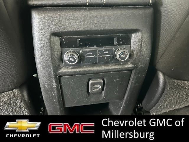 Used 2019 Chevrolet Traverse LT FWD image 40