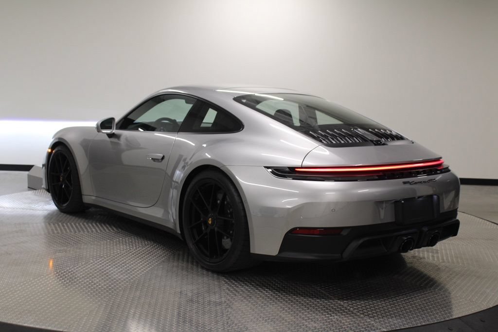 Certified 2026 Porsche 911 Carrera GTS RWD image 3