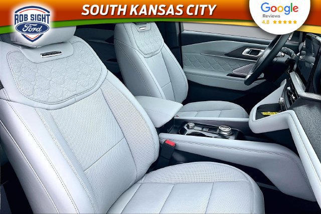 New 2027 Ford Explorer Platinum w/ 3.0L Ultimate Package AWD/4WD image 11