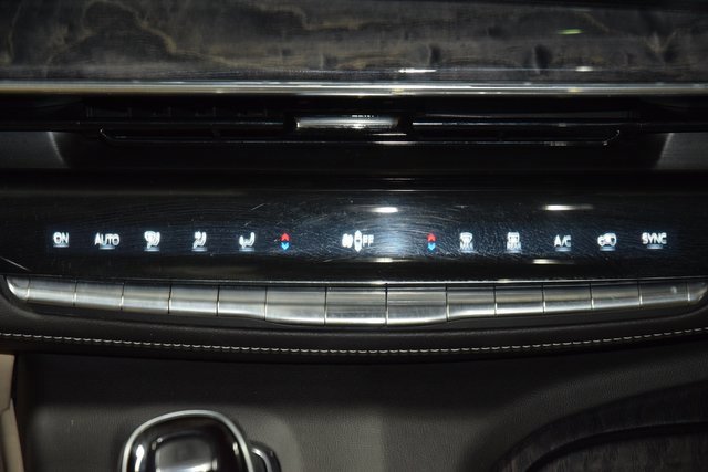 Used 2021 Cadillac Escalade Premium Luxury w/ Driver Assist Tech Package image 34