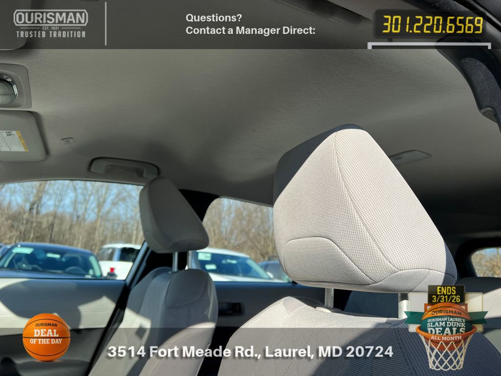 Used 2024 Toyota Corolla Cross L image 17