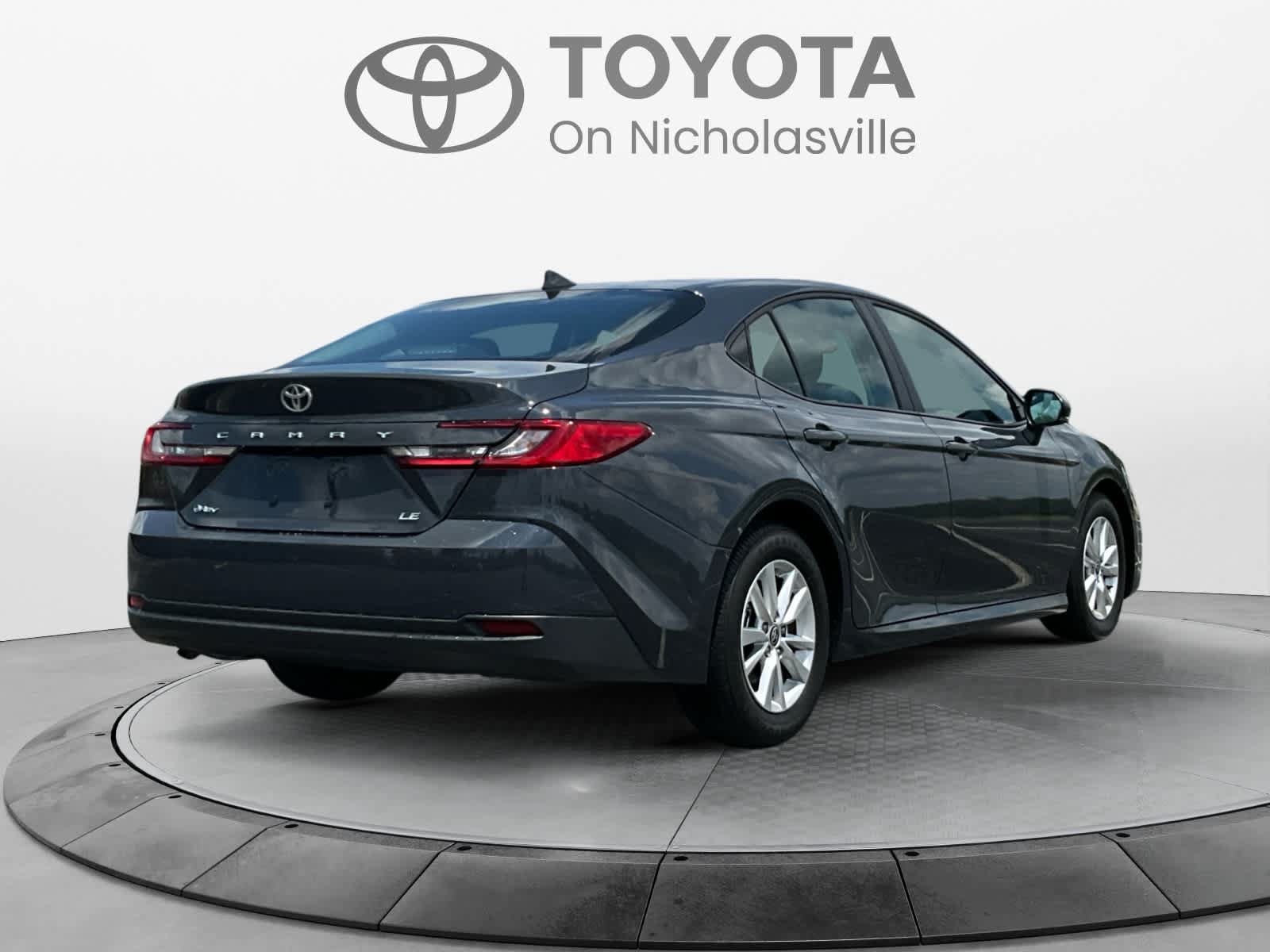 Used 2026 Toyota Camry LE FWD image 5