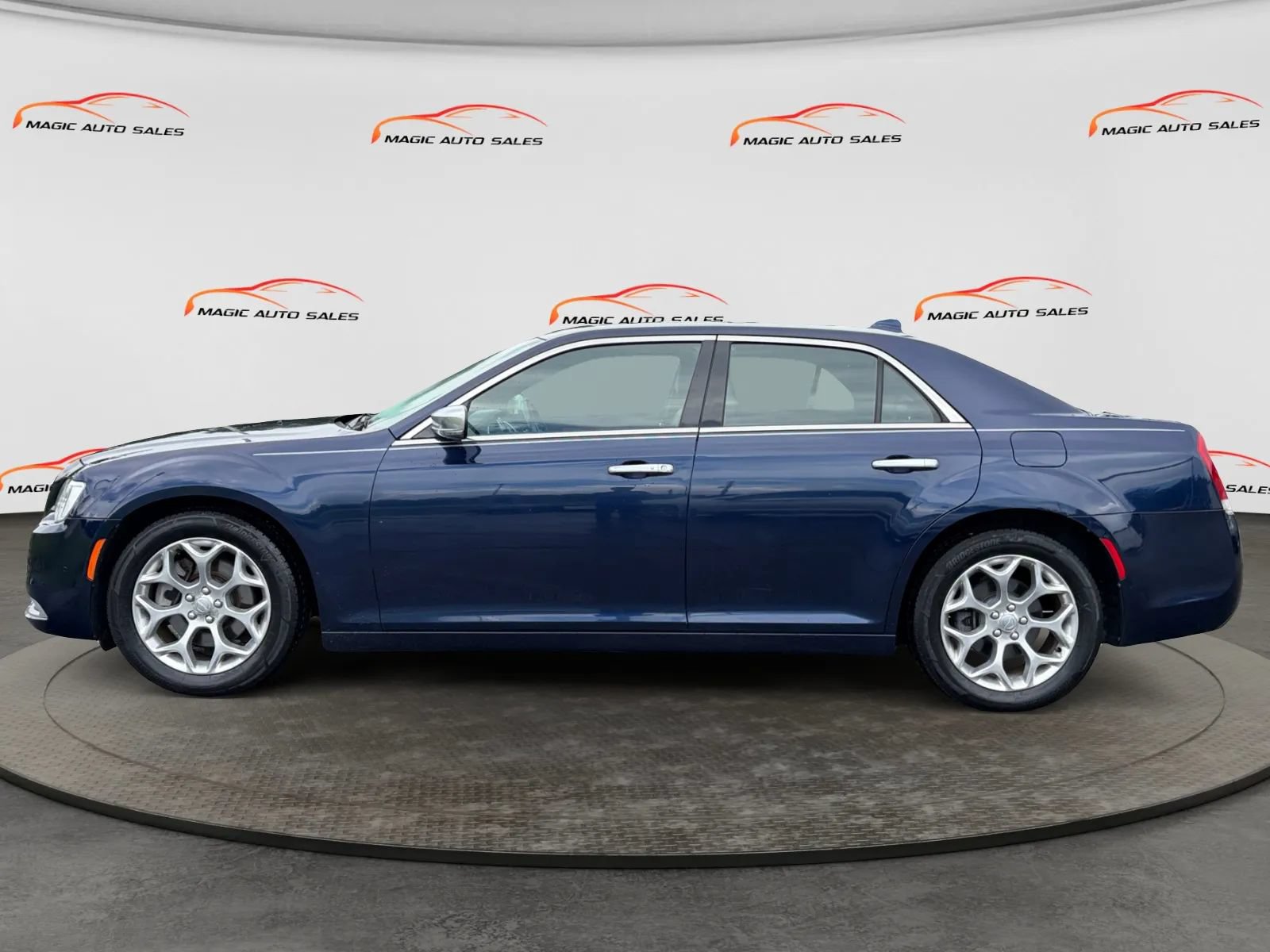 Used 2016 Chrysler 300 C Platinum w/ Safetytec Plus Group AWD/4WD image 7