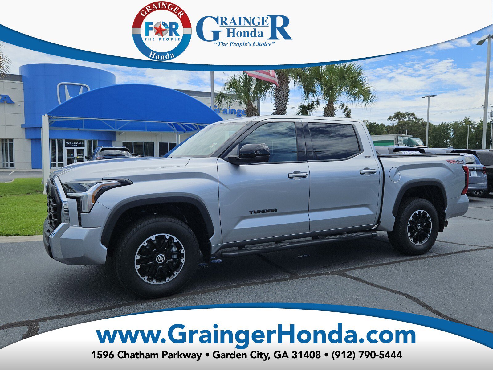 Used 2022 Toyota Tundra SR5 w/ TRD Off-Road Package AWD/4WD image 1