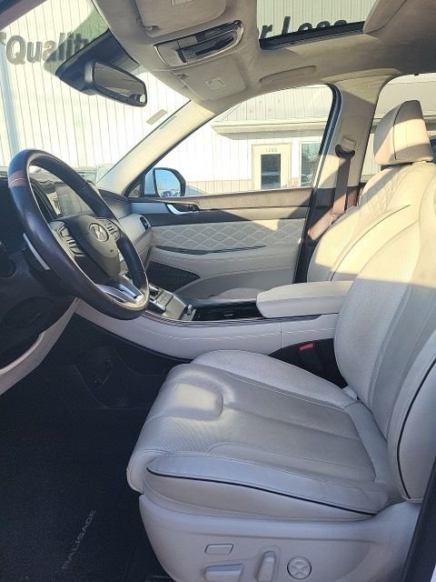 Used 2021 Hyundai Palisade Calligraphy image 8