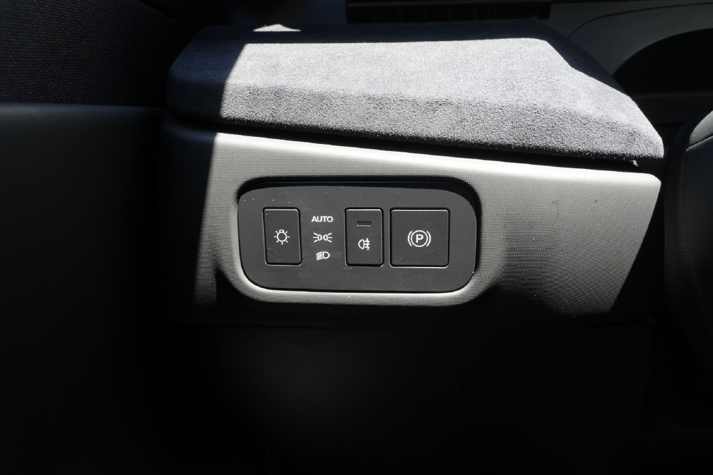 Used 2023 Fisker Ocean Extreme AWD/4WD image 47