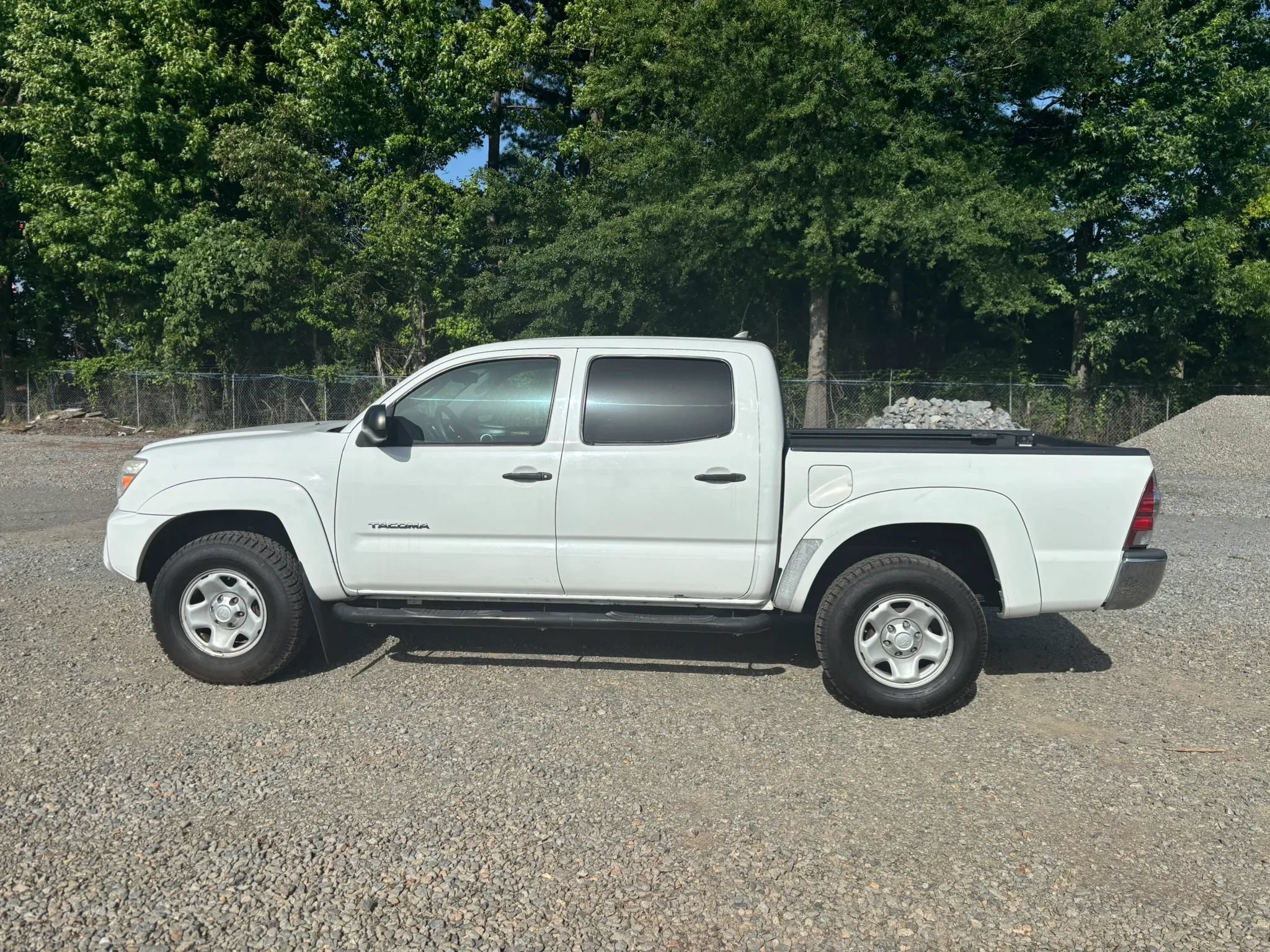 Used 2015 Toyota Tacoma PreRunner w/ SR5 Package RWD image 5