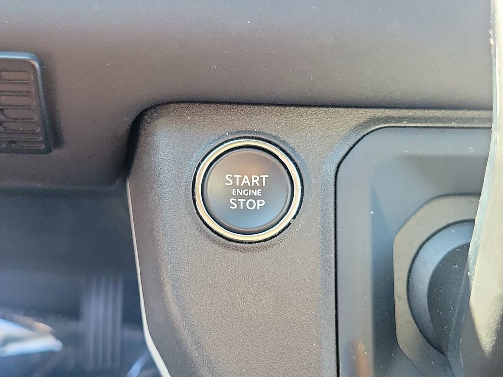 Used 2024 Land Rover Defender 110 X-Dynamic SE image 25