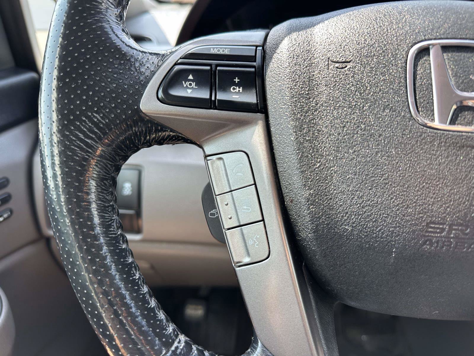 Used 2016 Honda Odyssey Touring image 16