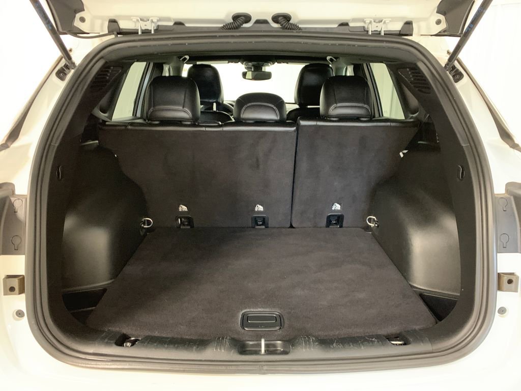 Used 2024 Jeep Compass Latitude image 18