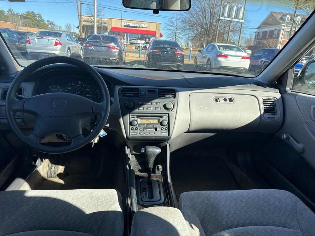 Used 2002 Honda Accord VP image 15