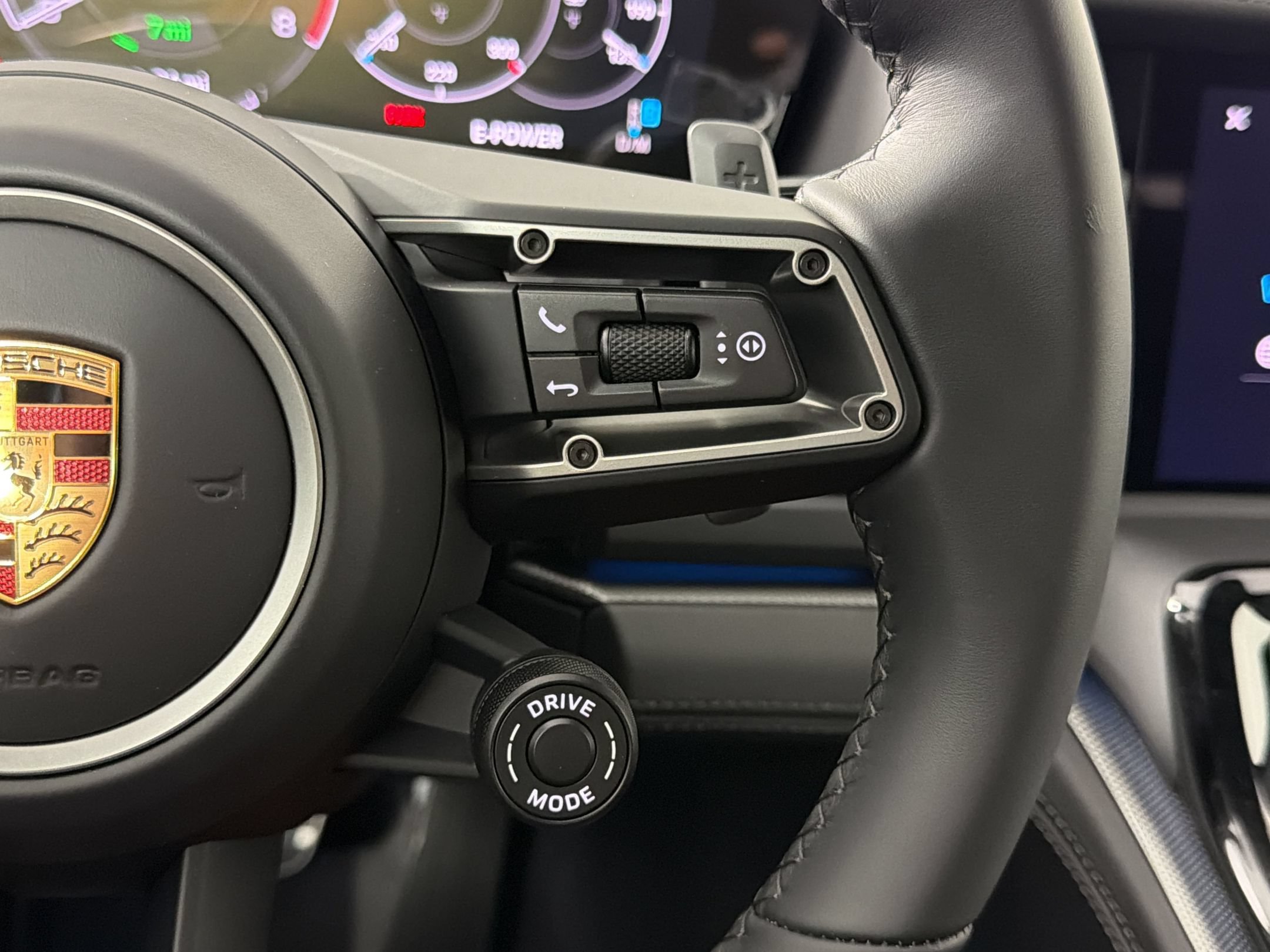 New 2026 Porsche Panamera 4 AWD/4WD image 22