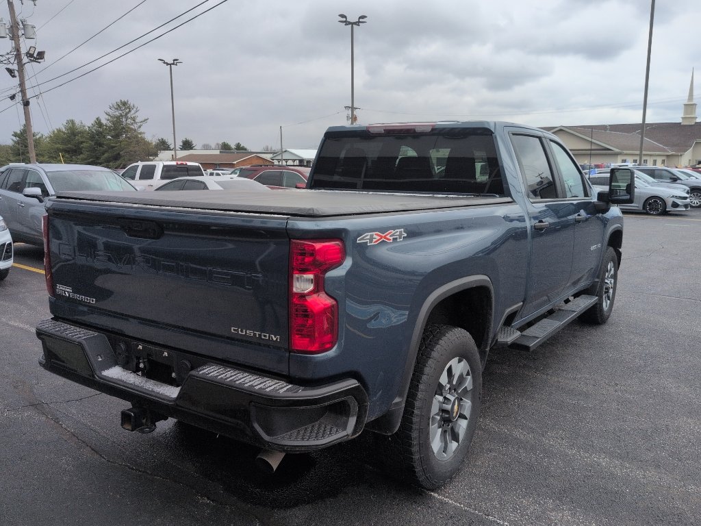 Used 2025 Chevrolet Silverado 2500 Custom w/ Custom Convenience Package image 3