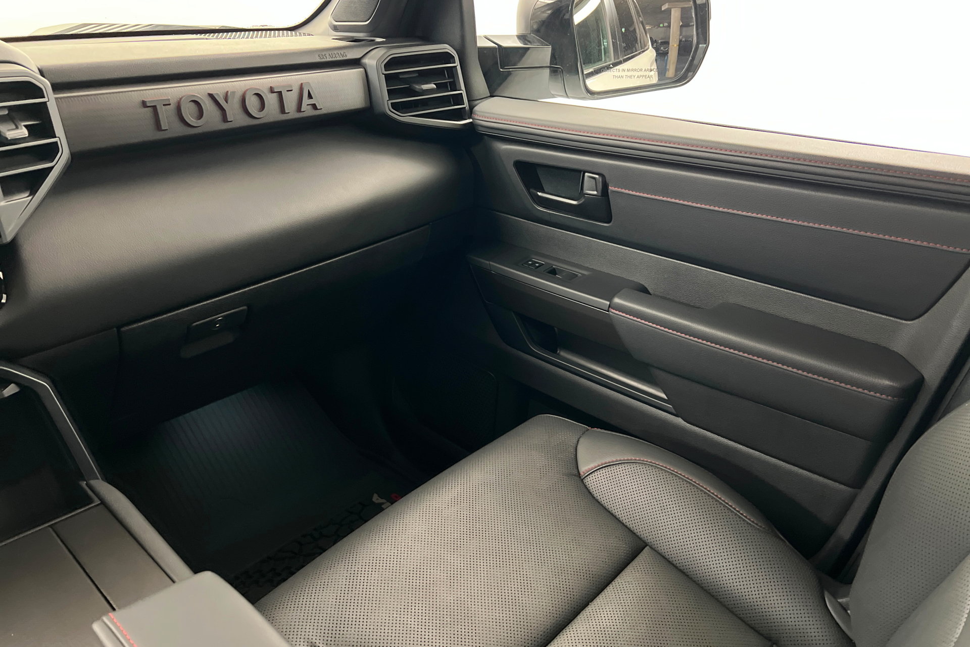 Used 2025 Toyota Sequoia TRD Pro AWD/4WD image 11