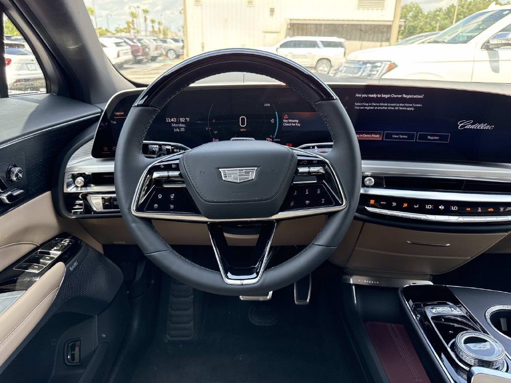 New 2026 Cadillac Lyriq Signature Luxury w/ LPO, Blue Accent Package AWD/4WD image 17