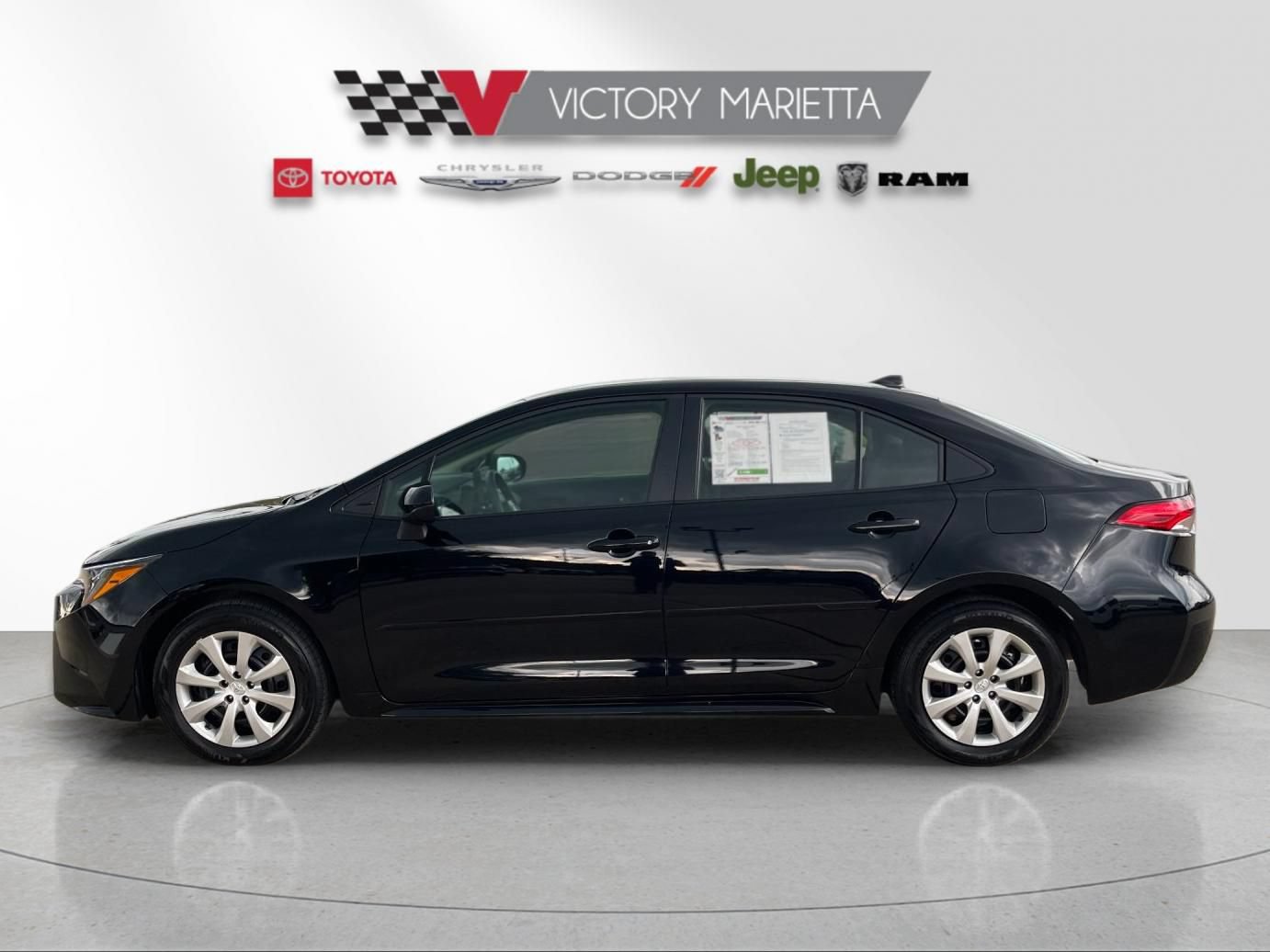 Used 2026 Toyota Corolla LE FWD image 2
