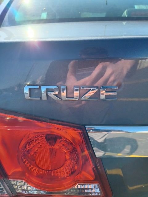 Used 2014 Chevrolet Cruze LT image 10